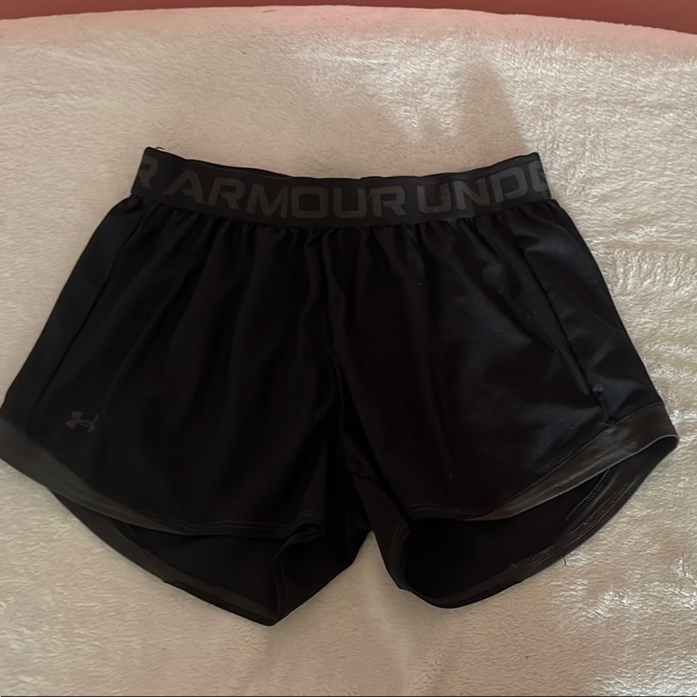 Under Armour Black Athletic Shorts Elastic Waistband Lightweight